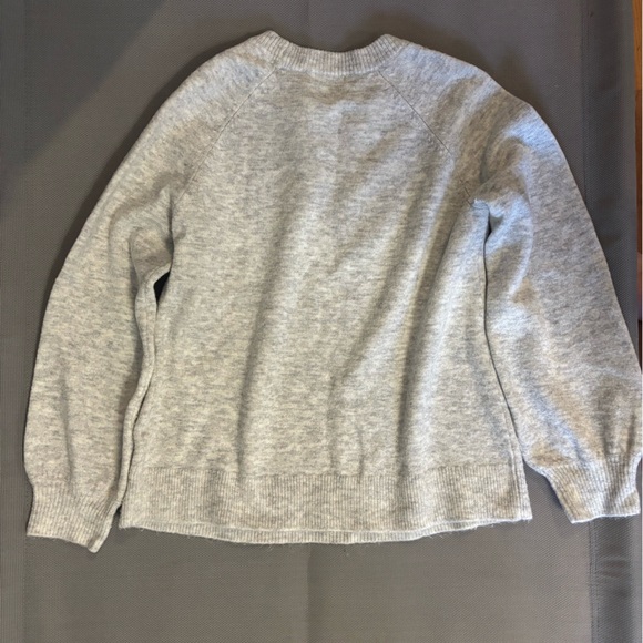 Reitmans sweater with sequins heart - Picture 3 of 5